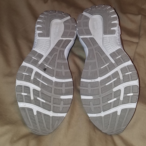 Brooks Adrenaline 21 women's 8M - Picture 6 of 7